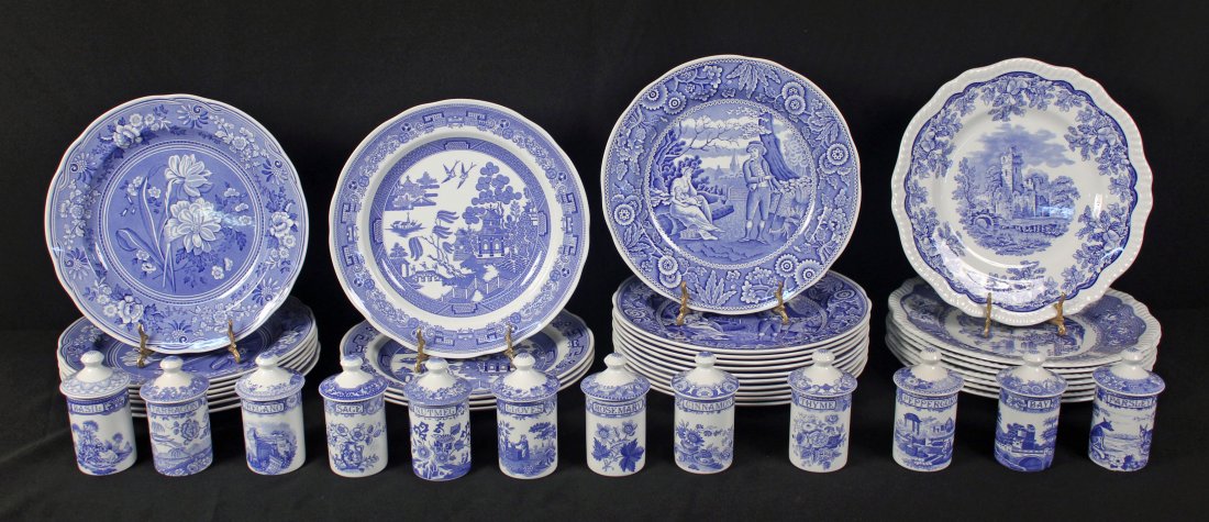 42 Spode Blue Room Collection Plates & Containers: 42 Spode Blue Room Collection Dinner Plates and Spice Containers. Made in England. (8) Regency dinner plates, 10.5". (22) Dinner Plates, 10.5". (12) Spice containers, 4.25" tall.