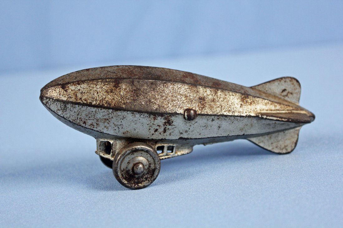 Cast Iron Graf Zeppelin or Blimp 6" Pull Toy: Cast Iron Graf Zeppelin or Blimp 6" Pull Toy.