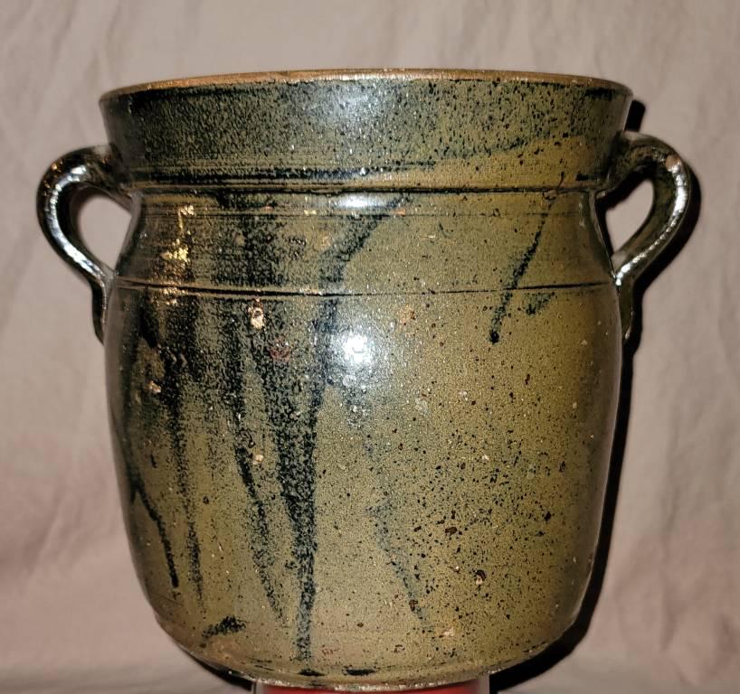 Stellar Signed B.S. Salter DelRay Ga. Bean Pot (1 of 3)