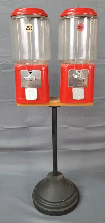 Double Bubble Gum Machines on Stand with Key: Double Bubble Gum Machines on Stand with Key and in good condition.