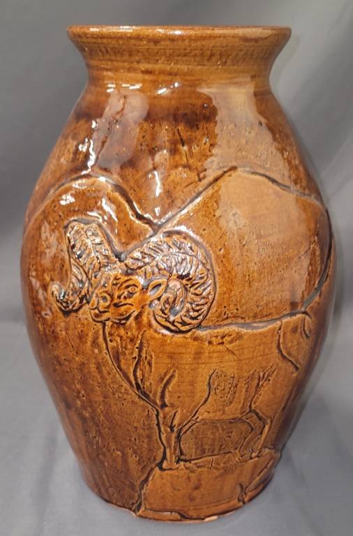 Fine Ram Vase by Browns Pottery NC  1988 (1 of 3)