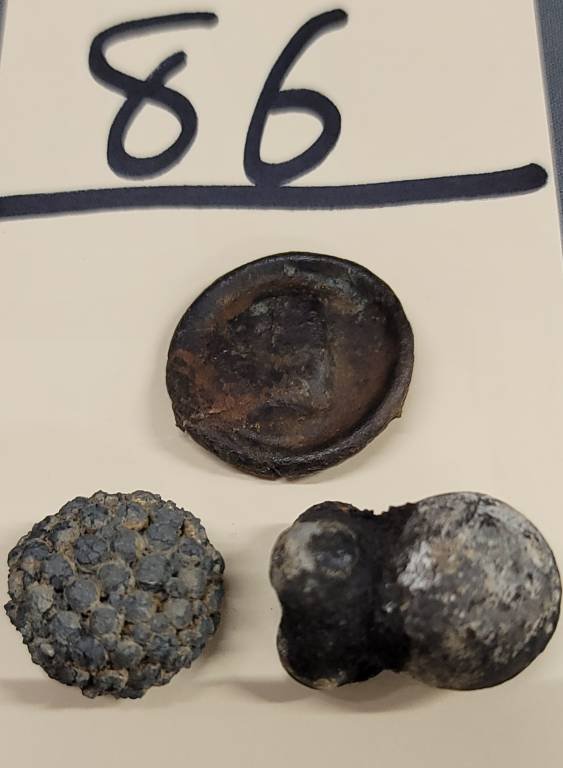 Authentic Civil War Confederate Button "I" & Grape Shot Lot: Authentic Civil War Confederate Button "I" & Grape Shot Lot in as found condition.
