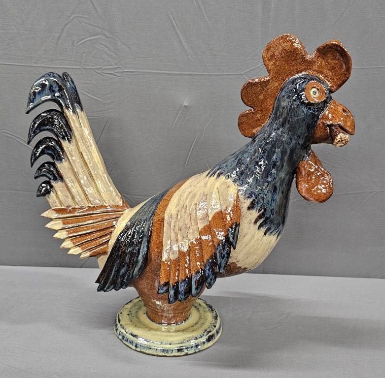 Stunning Yardbird Folk Pottery Rooster W/cigar (1 of 5)