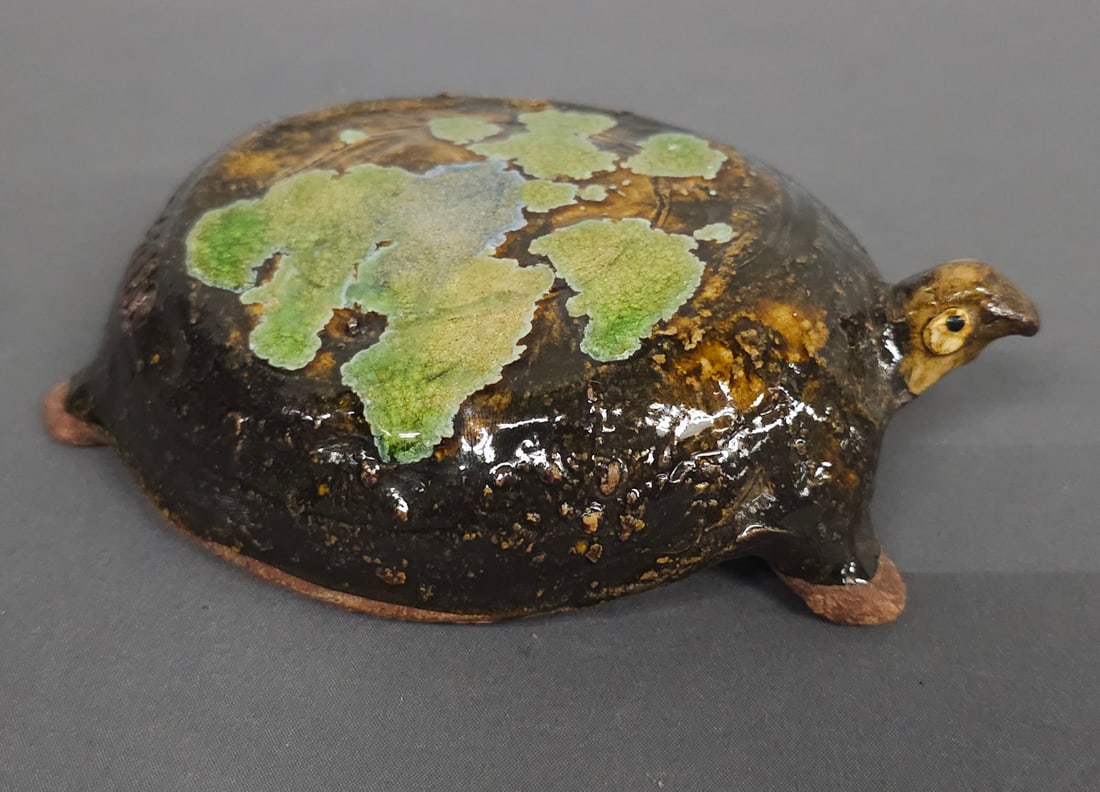 Scarce Marie Rogers Turtle Figure (1 of 4)