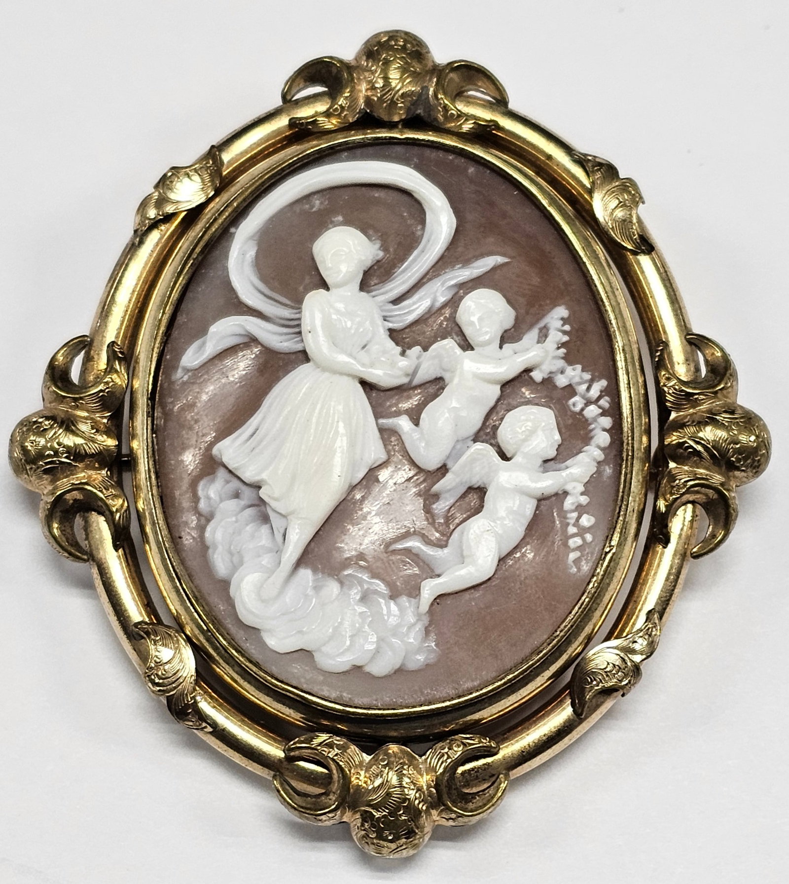 1840s Shell Carved 10KT Gold Cameo Brooch (1 of 2)