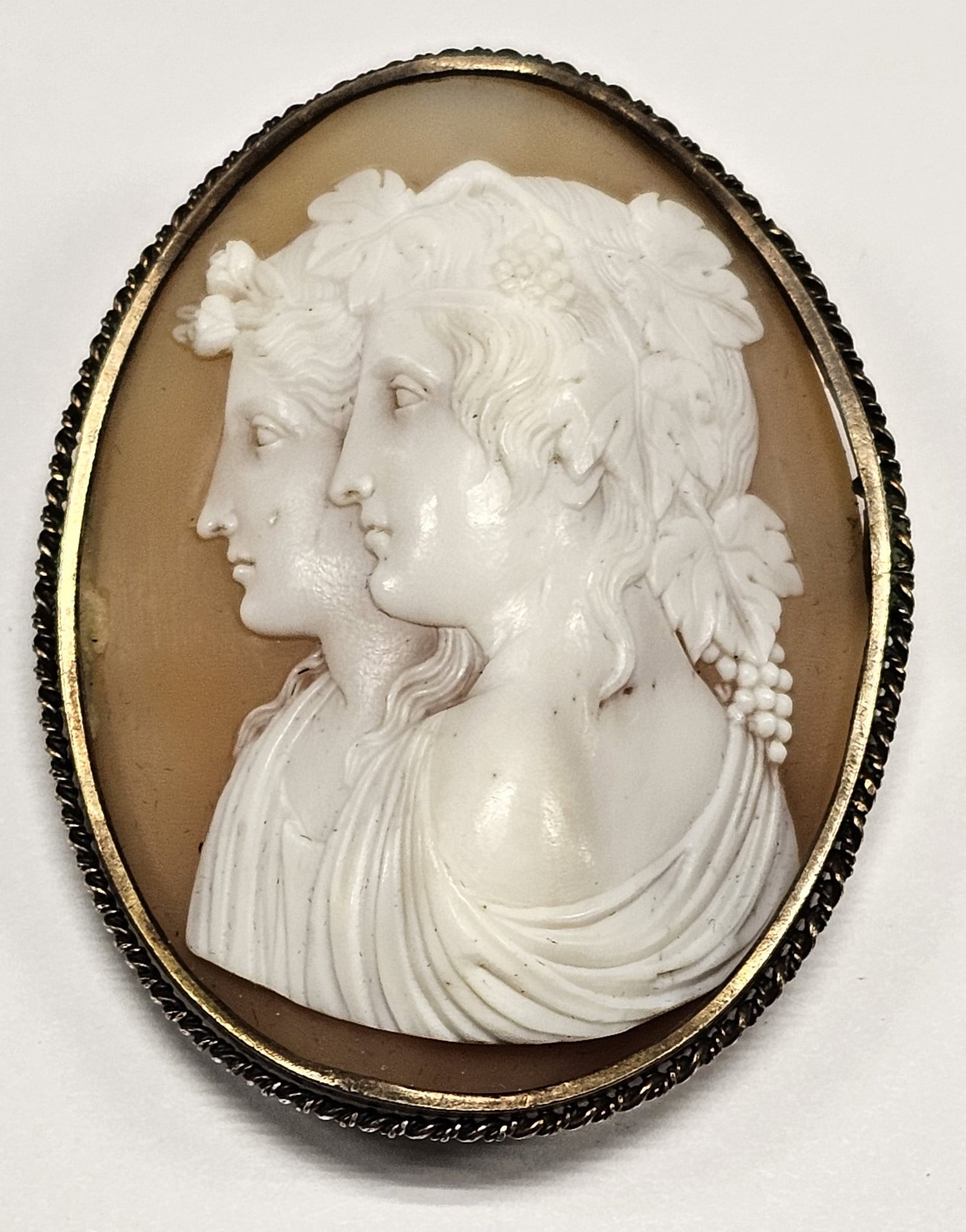 1850s Shell Carved Cameo 22KT Gold Brooch Frame (1 of 2)
