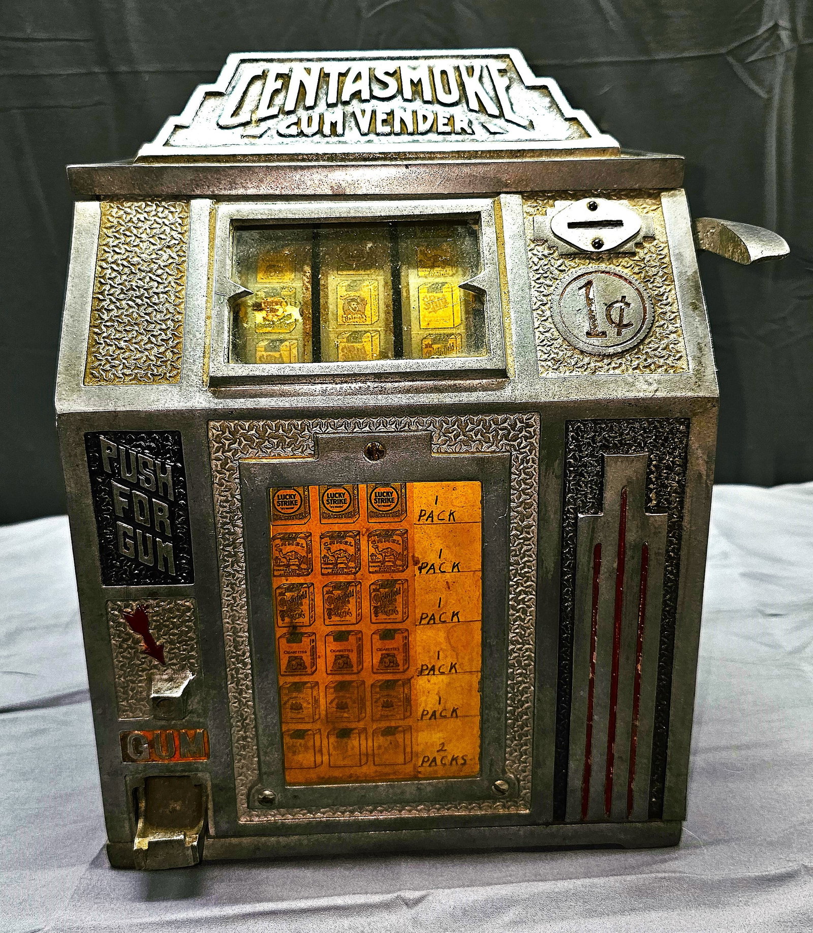 Coin-operated Trade Stimulator - Centasmoke W/Gum (1 of 6)
