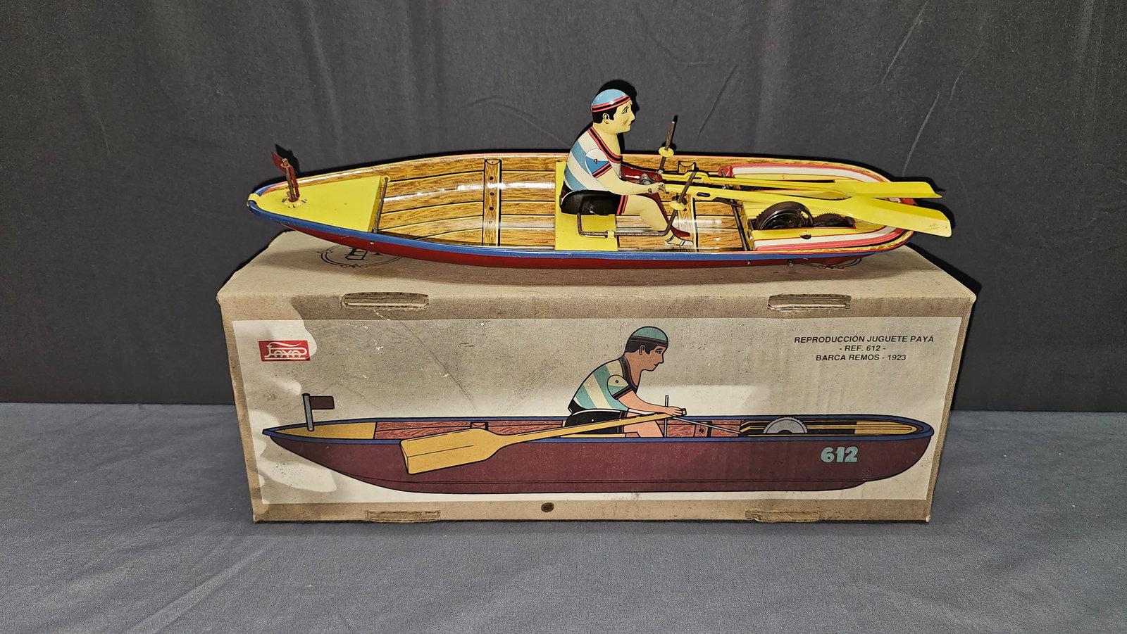 Paya Row Boat Tin Lithograph Toy in Box (1 of 4)