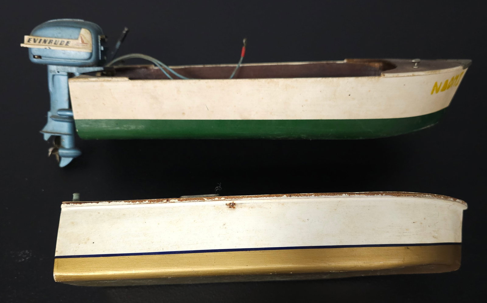 1950 Wooden Toy Boat & Evinrude Electric Outboard (1 of 3)