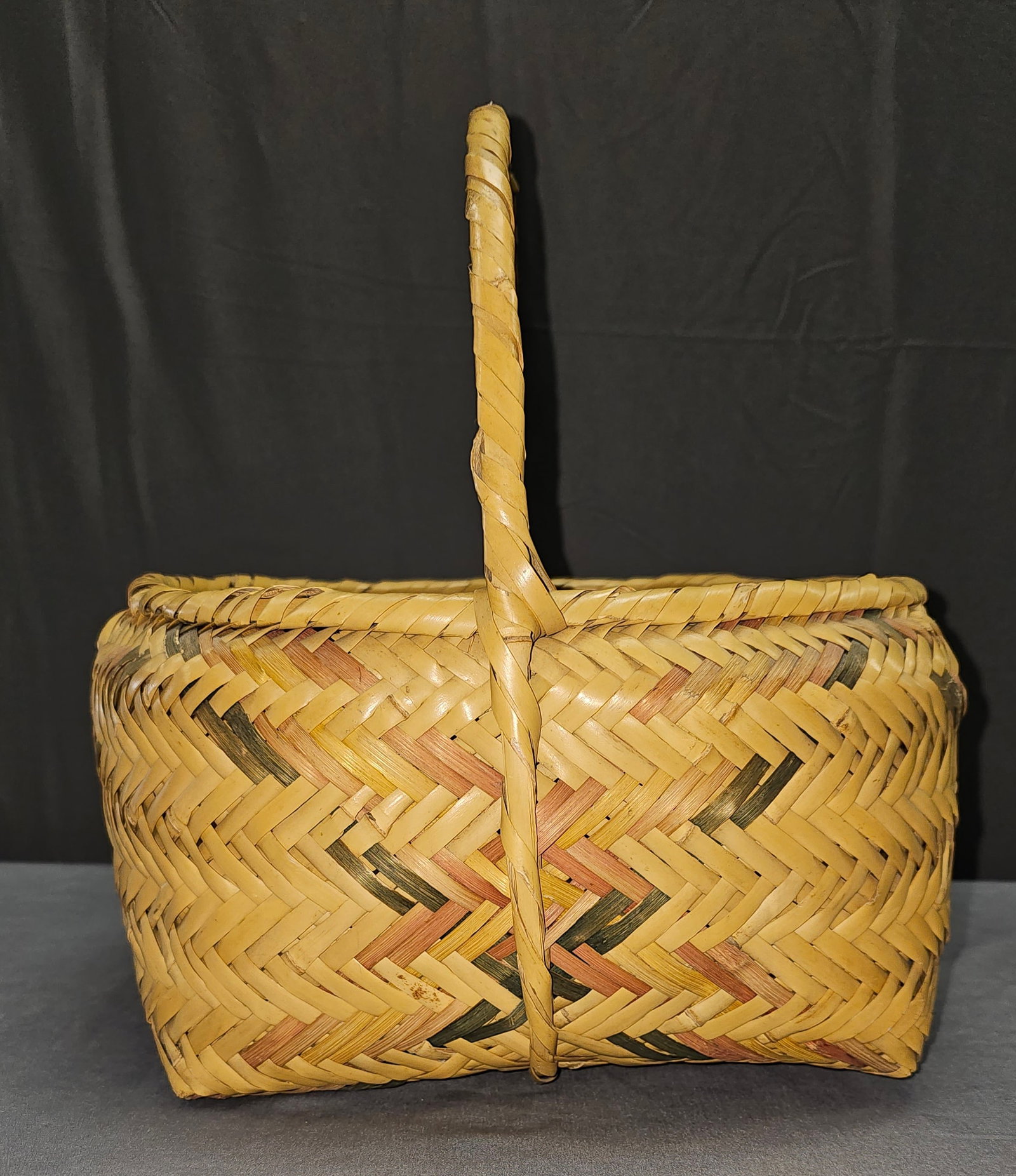 Fine Authentic Early Choctaw Indian Basket (1 of 6)