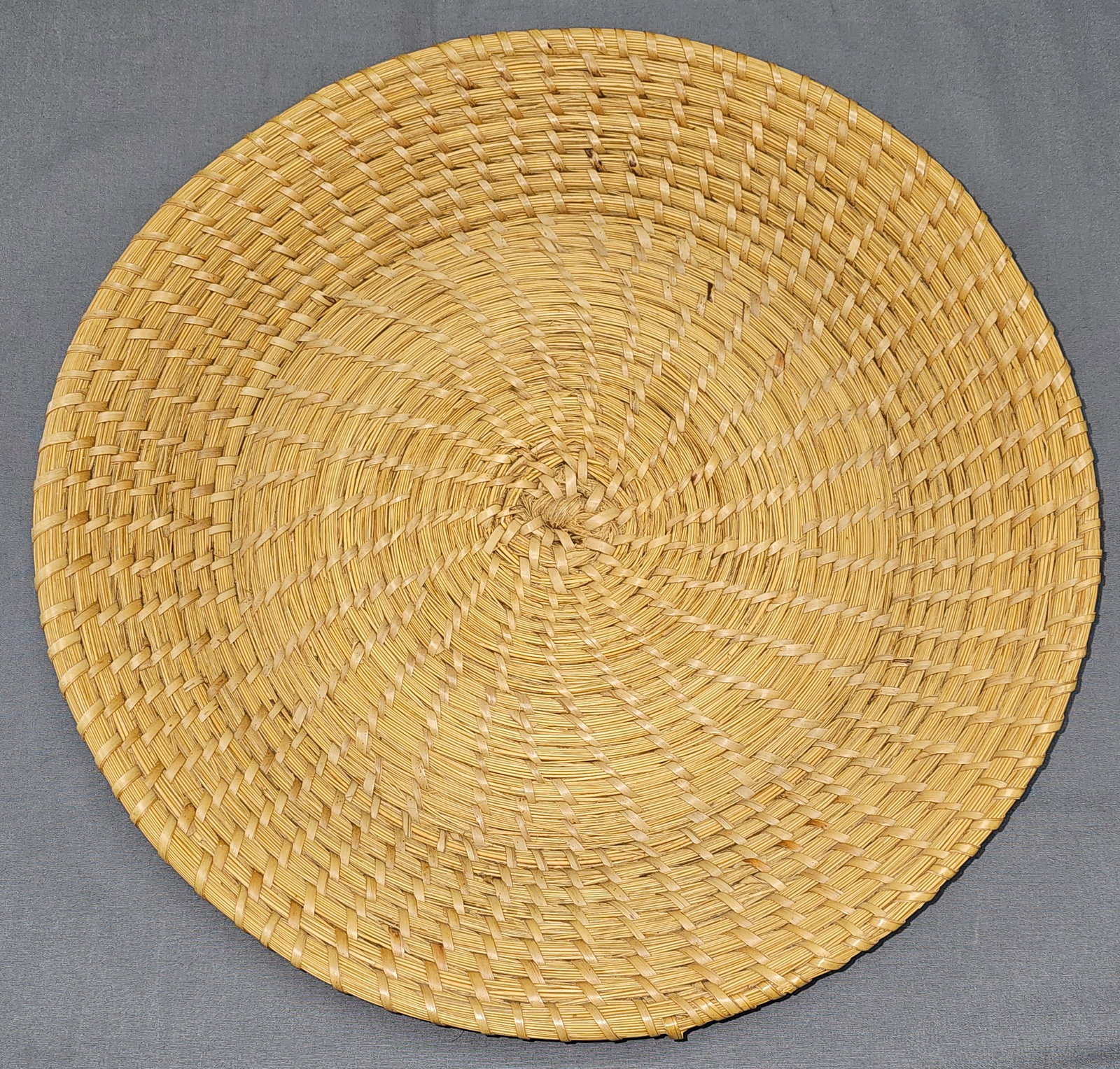 Coastal South Carolina Sea Grass Rice Fanner Basket: Large Sea Grass Rice Fanner Basket from Coastal South Carolina, strong African American made and is from the 1940s, in excellent condition. Size: 16 1/4" W