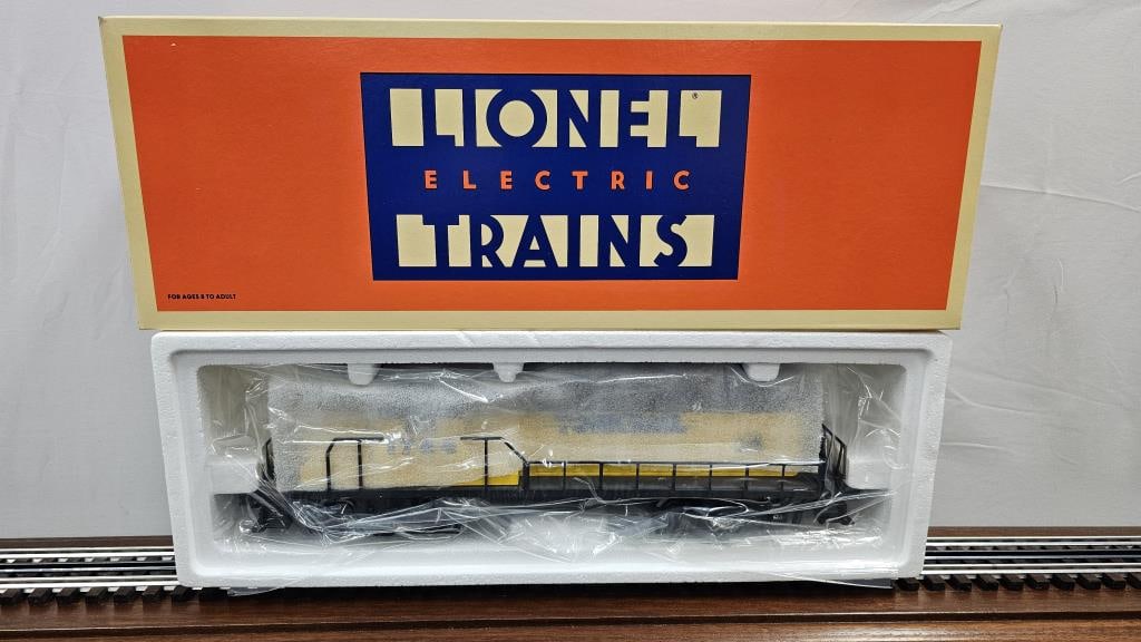 Lionel 1994 TCA GP9 Diesel Engine (NIB) (1 of 3)