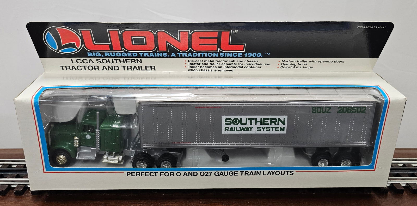 Lionel LCCA Southern Tractor Trailer (NIB) (1 of 2)