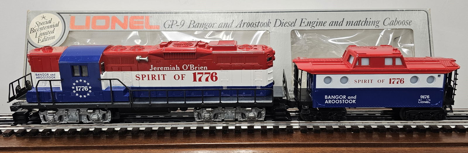LIONEL GP-9 BANGOR & AROOSTOOK DIESEL ENGINE (NIB) (1 of 12)