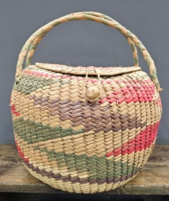Fine Choctaw Indian Dyed Basket
