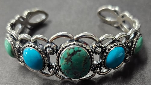 Sterling Silver Native American Turquoise Bracelet