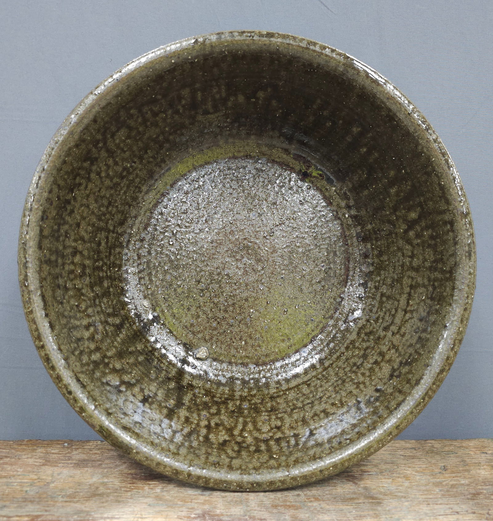 Fine Lanier Meaders Signed Bowl: Fine Lanier Meaders Signed Bowl with a wood ash glaze and is in collector grade condition, no damage and no repairs. Size: 12" Wide x 4" Tall