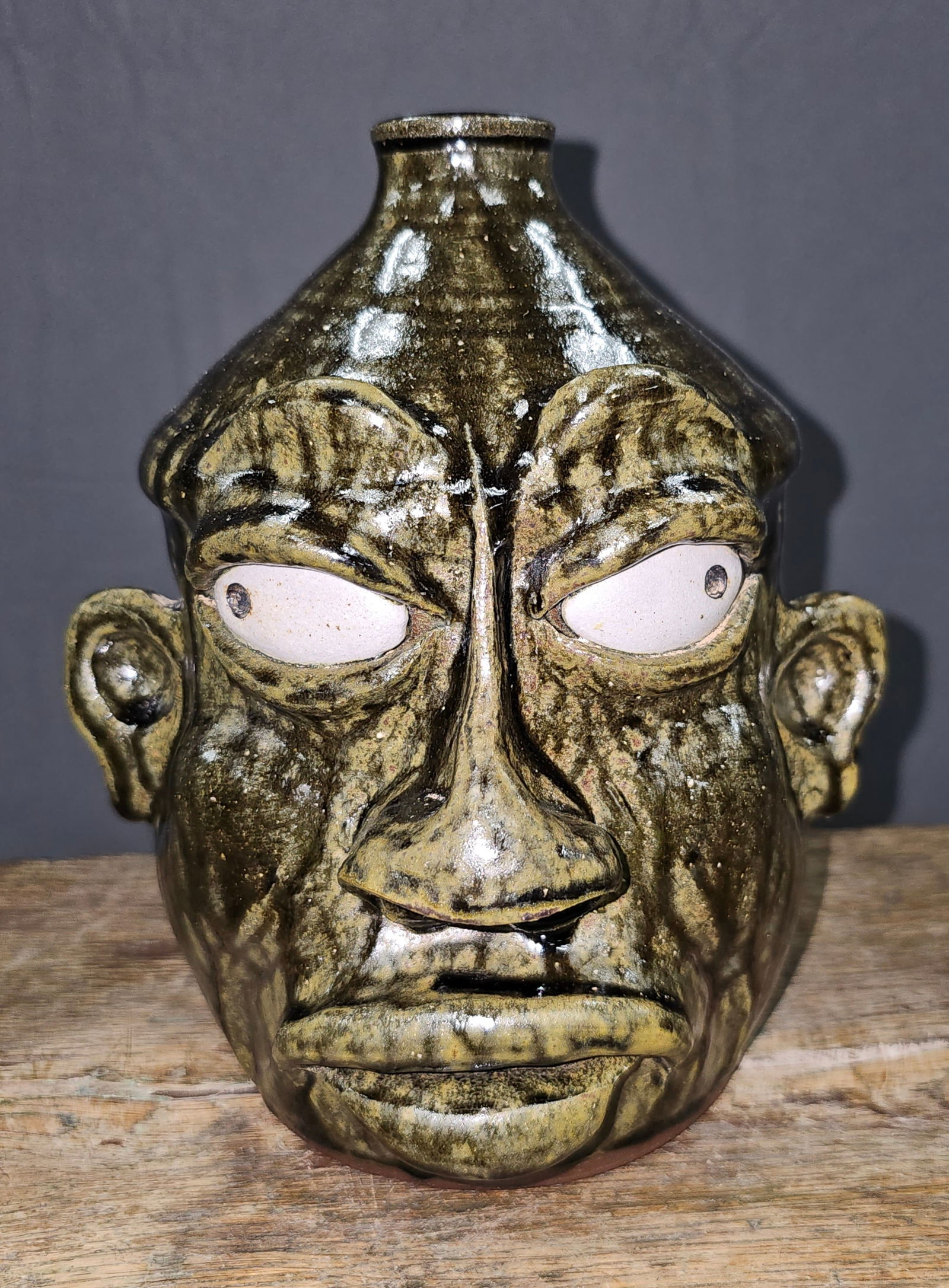 Wayne Hewell Folk Pottery Face Jug (1 of 3)