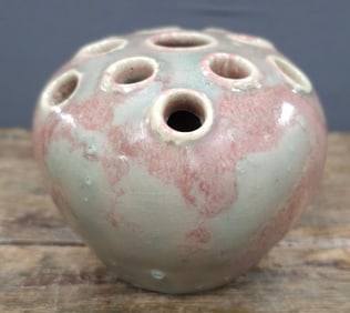 WJ "Bill" Gordy Flower Frog