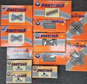 New Lionel Fastrack O-gauge Lot