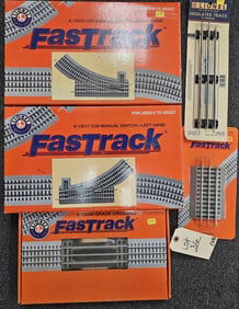 Lionel Fasttrack Lot of 5 (NIB)