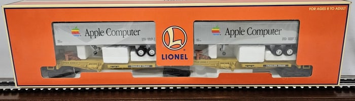 Lionel 6300 TTUX Apple Trailers
