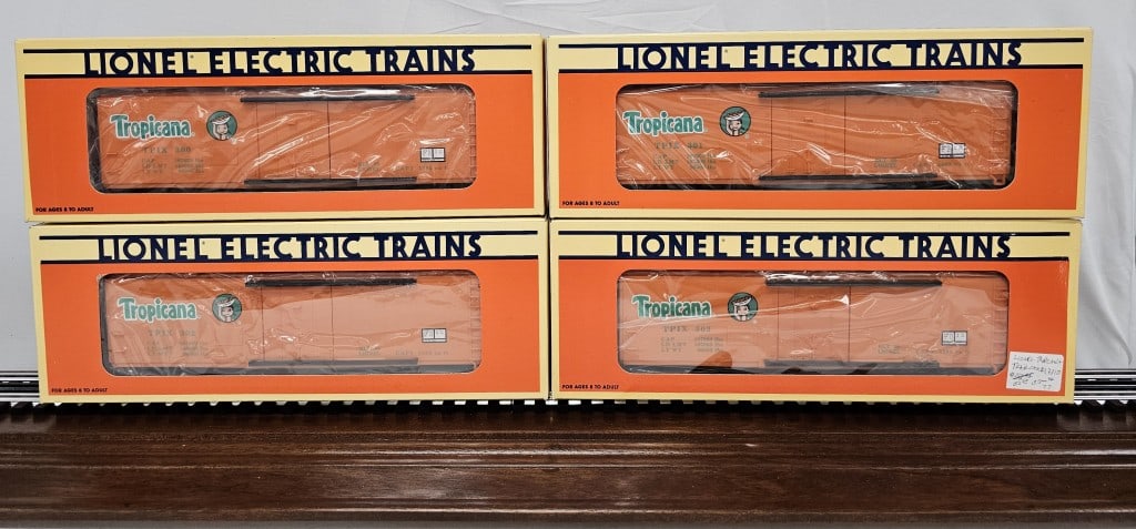 Lionel Tropicana Standard O Refrigerator Car Set (1 of 3)