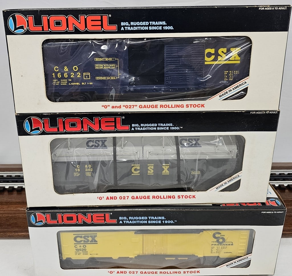 Lionel Boxcar, Gondola, Reefer Lot of Three (NIB) (1 of 4)