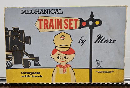 Fine Marx Key Wind Tin Litho Toy Train Set in Box