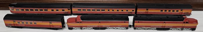 Athearn Southern Pacific Daylight HO Train Set