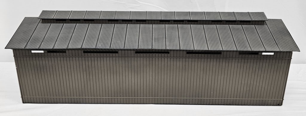 Lionel O-Gauge Covered Bridge 6-24117 (1 of 4)