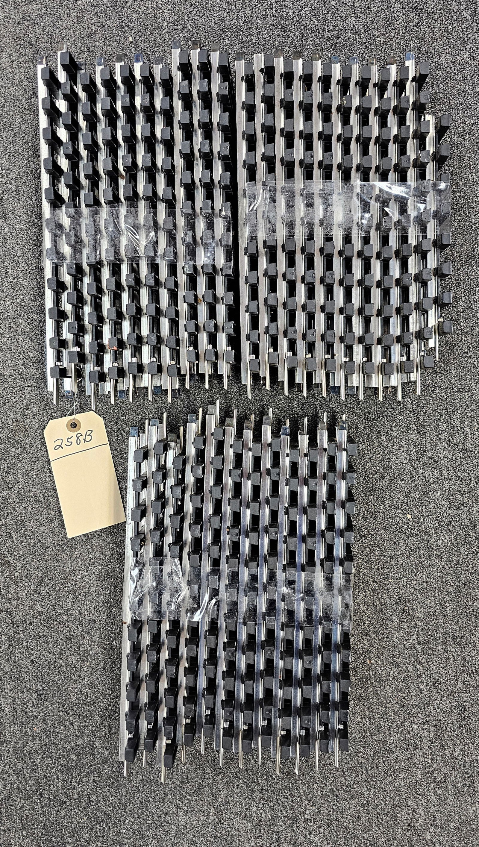 Bachman G-Scale Train Track Large Lot of 32 Straight Track. (1 of 2)