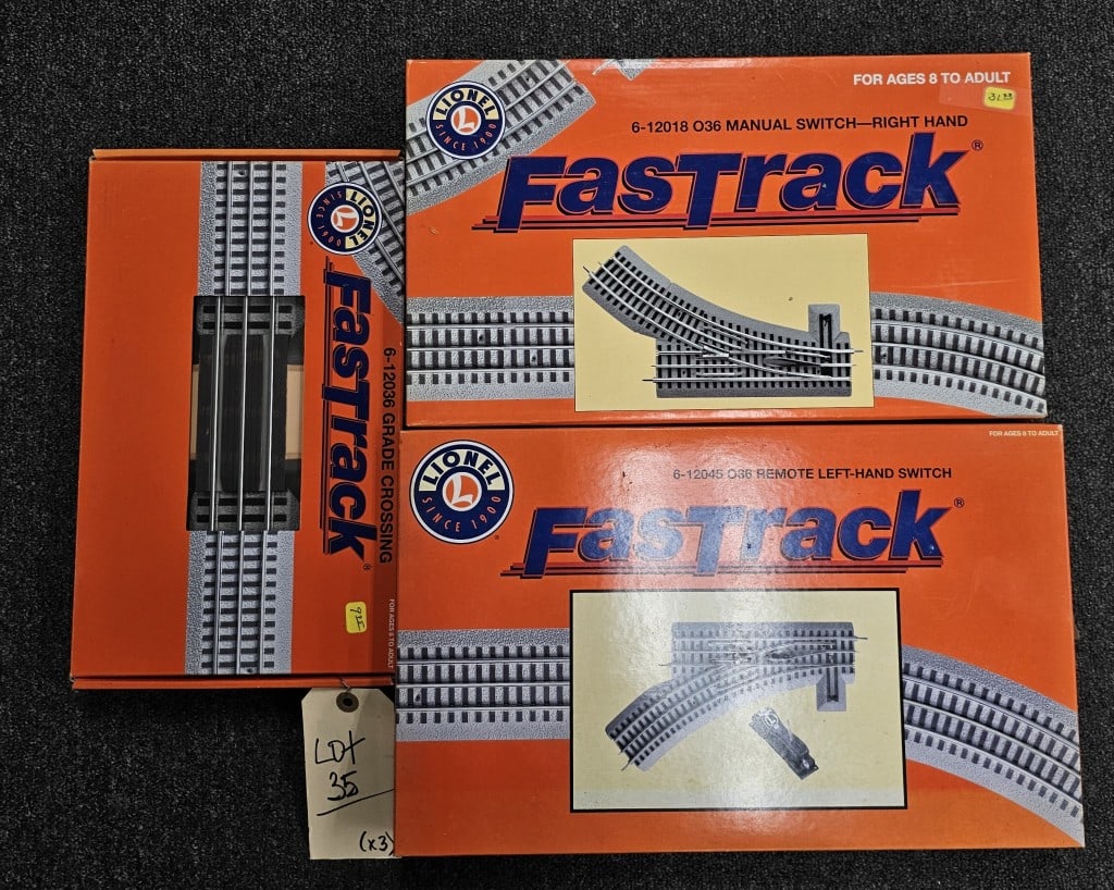 Lionel FasTrack Lot (NIB) (1 of 1)