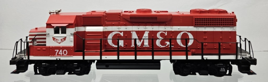 MTH GM & O EMD GP38-2 Diesel Engine (1 of 8)