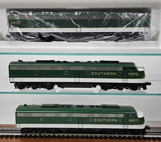 Weaver Southern E-8 A-B-A Diesel Engine Set
