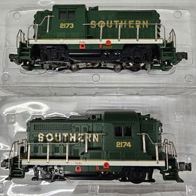 RMT-4252 Southern Locomotive Lot of 2