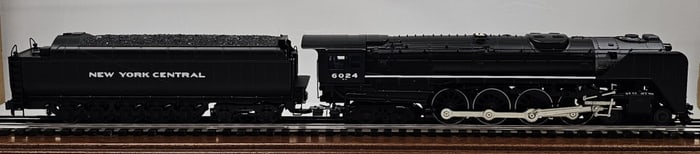 Lionel NYC Niagara 4-8-4 Engine & Tender