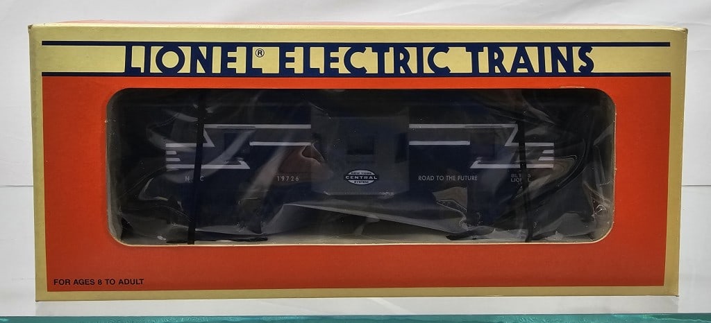 Lionel New York Central Bay Window Caboose (1 of 2)