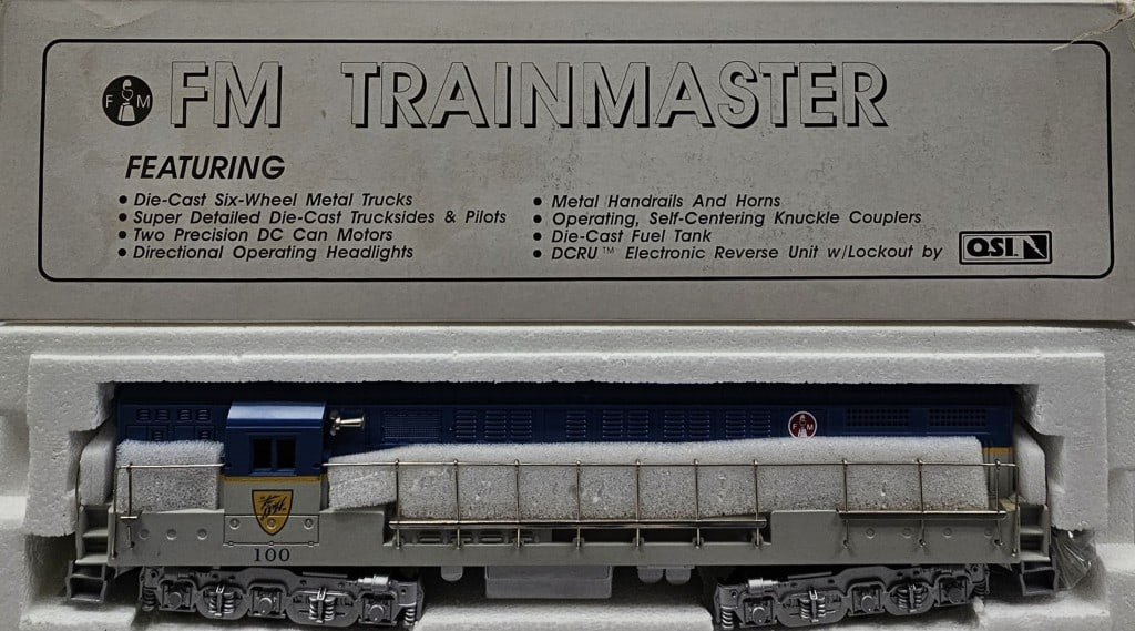 FM Trainmaster FM Diesel D & H 100 Engine In Box: FM Trainmaster FM Diesel Delaware & Hudson 100 Engine In Box, tested and working. C-8+.