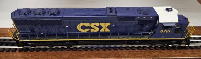 Lionel CSX SD-60 Diesel Locomotive #8701
