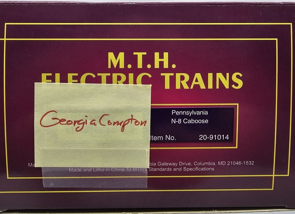 MTH Pennsylvania N-8 Caboose (1 of 2)
