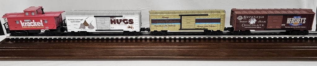 K-Line Hershey's Boxcar & Caboose Lot of 4 (1 of 4)