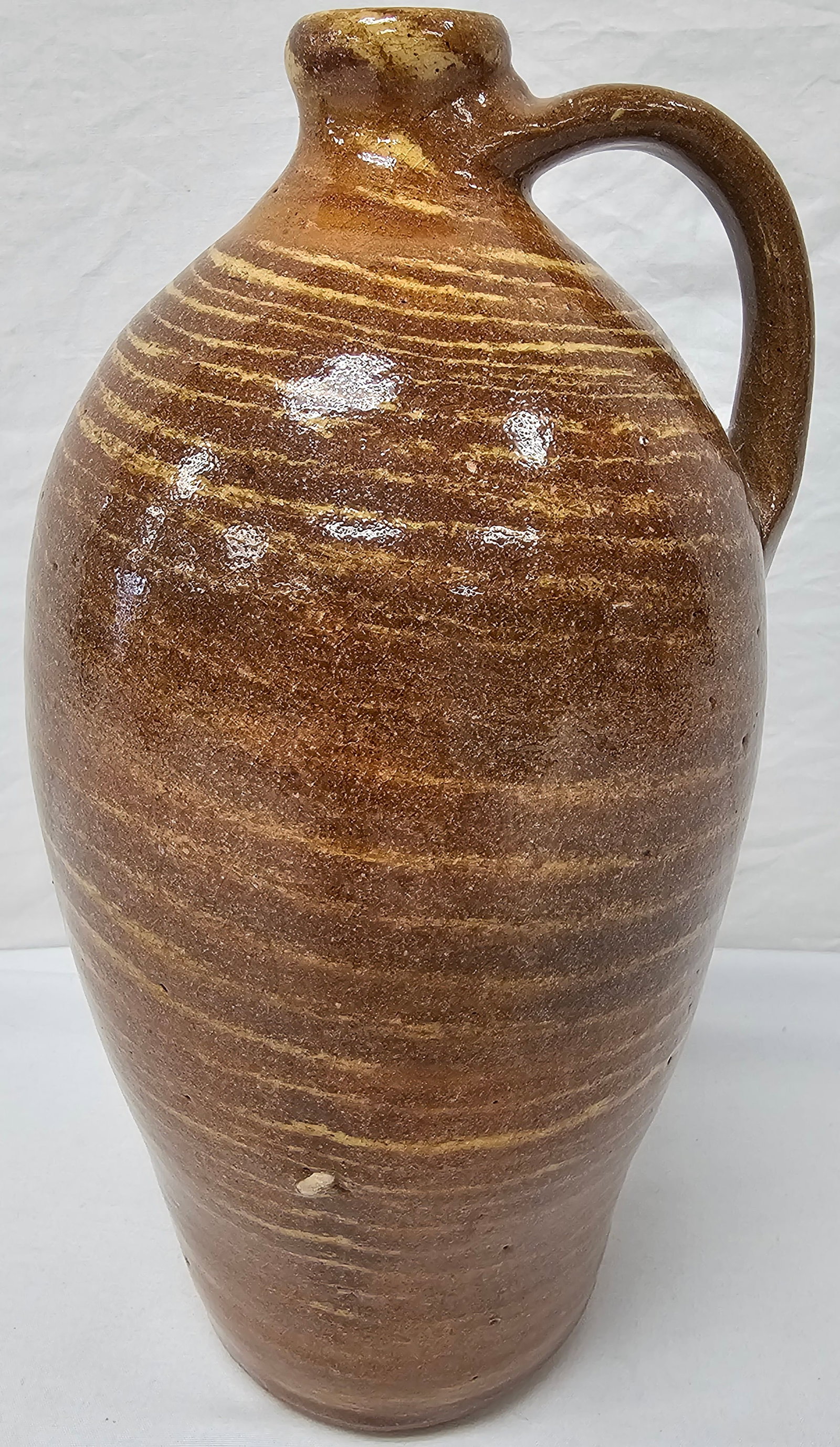 1991 Cleter & Bille Meades Swirl Jug: 1991 Cleter & Bille Meades Swirl Jug in mint condition. Scarce jug to find in swirl glaze. Standing: 10 1/4" Tall
