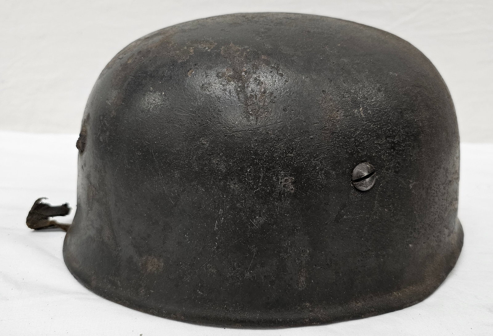 WWII German Luftwaffe Paratrooper Helmet W/ Liner: Authentic WWII German Fallschirmjager Luftwaffe Paratrooper Helmet, with original Liner, this was a Bring back item from WWII US Solider. In as seen original state.