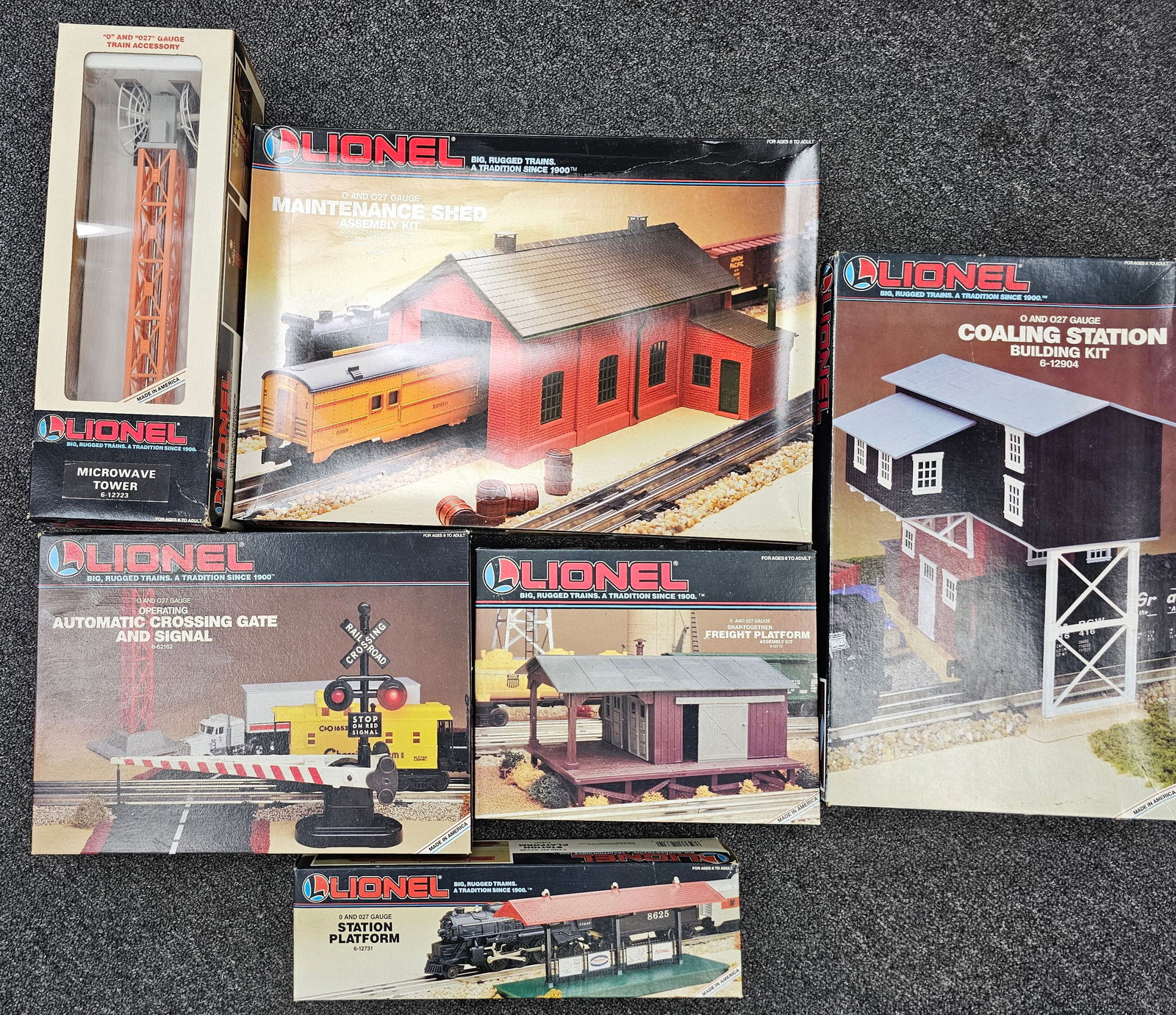 Lionel Train Accessories Lot of 6 (1 of 4)