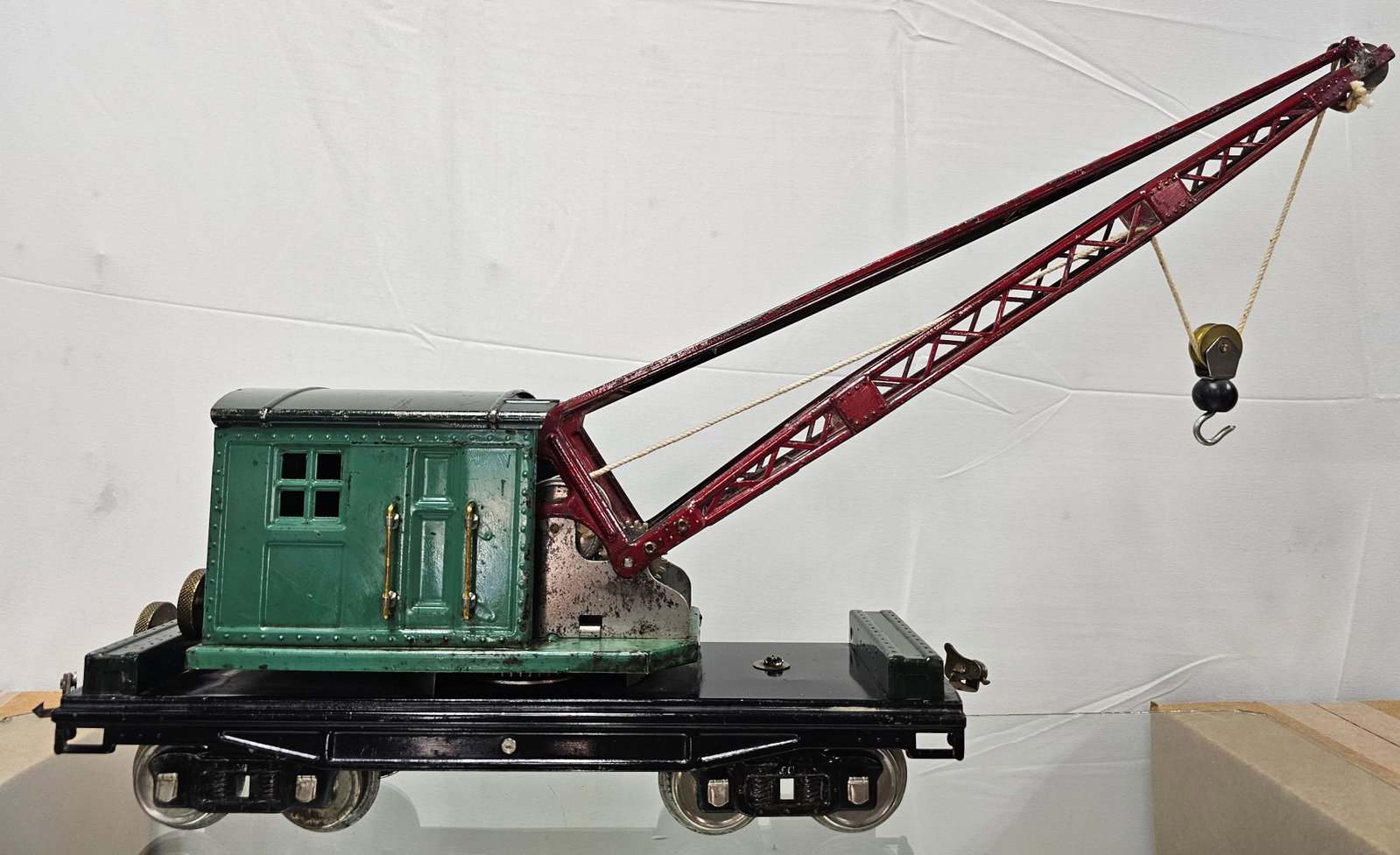 Lionel Pre-War Standard Gauge No.219 Crane: Lionel Pre-War Standard Gauge No.219 Crane in original condition. C-6