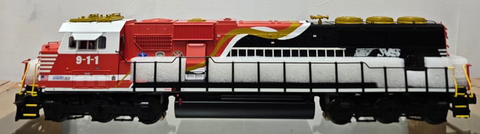 Lionel NS 1st Resp. Legacy SD60E #911 Engine