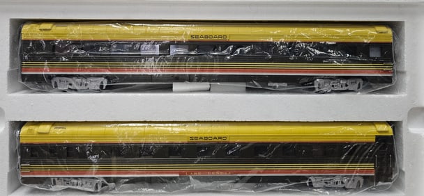 MTH Seaboard 70' Scale Streamline Slpr./ Diner Set