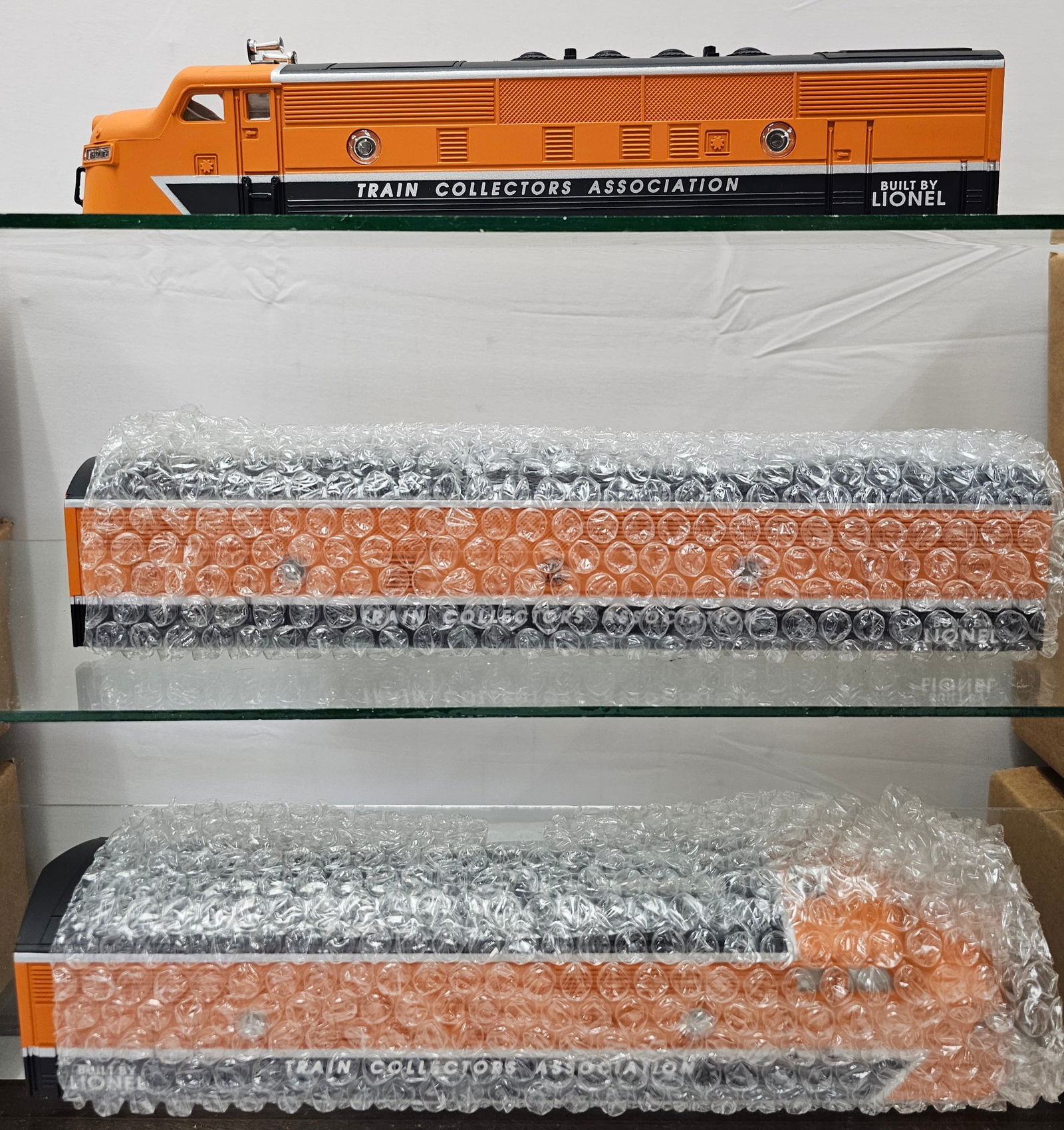 Lionel TCA F-3 Cab Repaint Shells NIB (1 of 1)