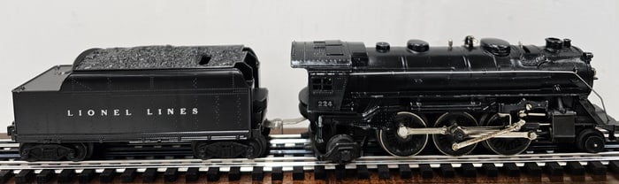 Lionel Post War 224 Engine & 2466WX Tender